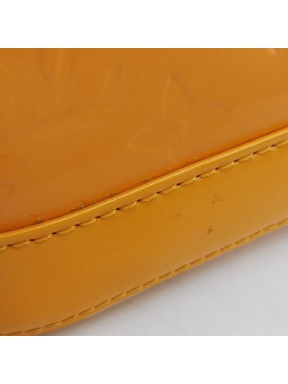 Louis Vuitton Alma PM Jaune Passion Vernis Handbag - Picture 13 of 16